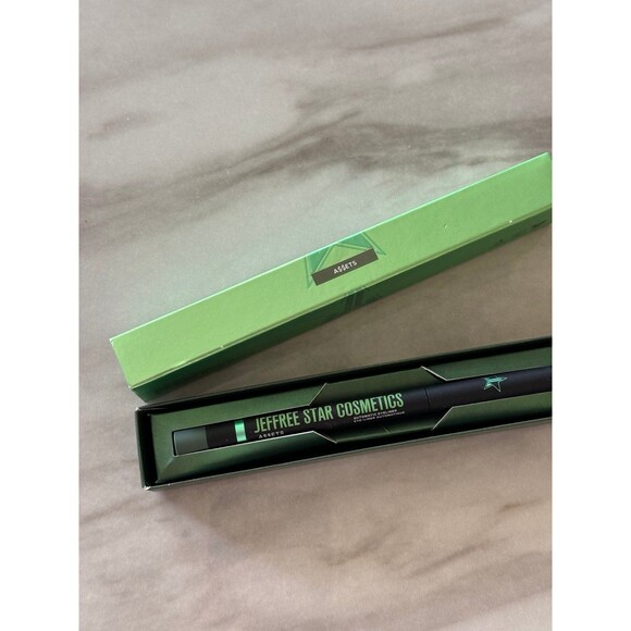 Jeffree Star Cosmetics Automatic Eyeliner A$$ets - Picture 4 of 4